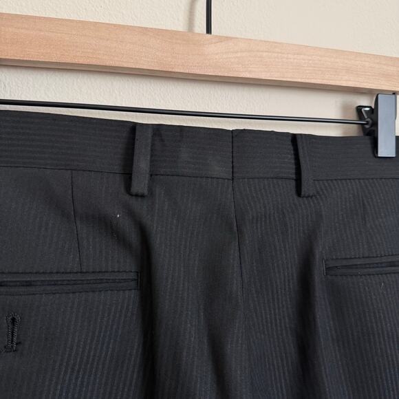 Michael Kors Men Black Pinstripe Trouser 34 x 32 Pleated Workwear Career Pockets - Picture 9 of 10
